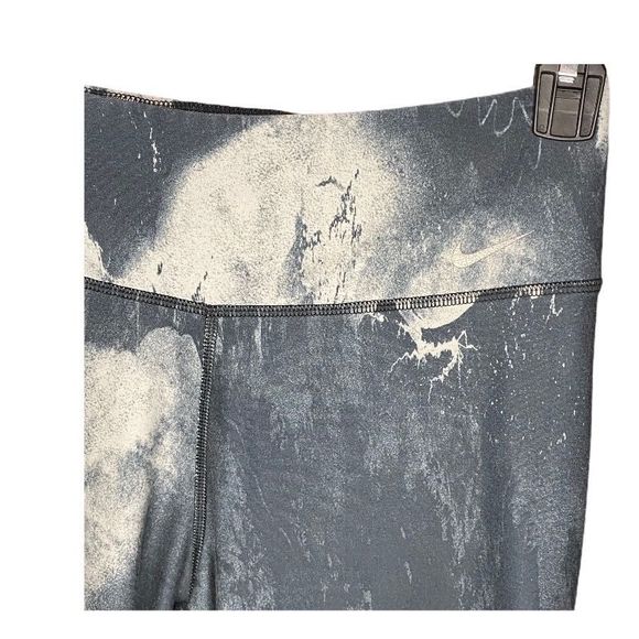 SOLD Nike dark blue grey Dri fit crop tight M - Picture 4 of 5